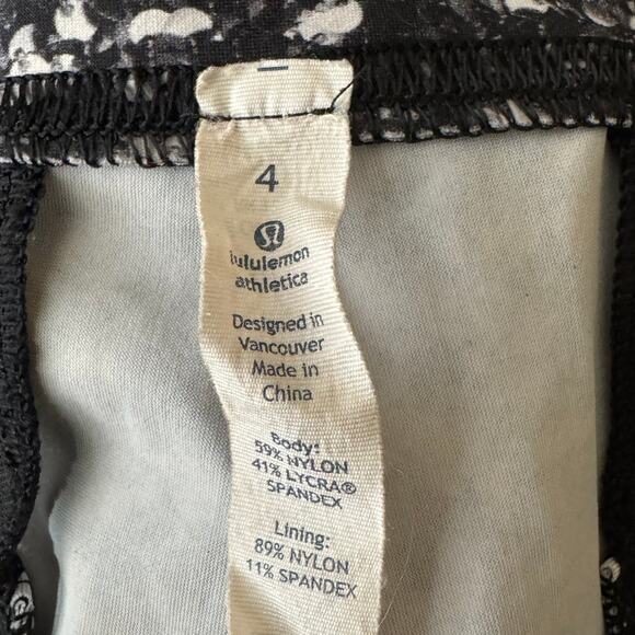 Lululemon Jet Crop Shimmy Shimmer Black White Pants Size 4 - Picture 12 of 12